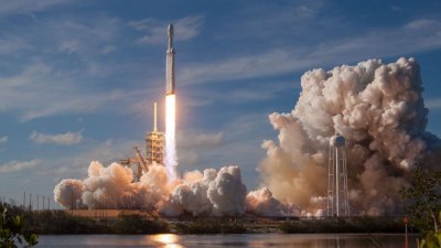 Investing in space: the route to the stars